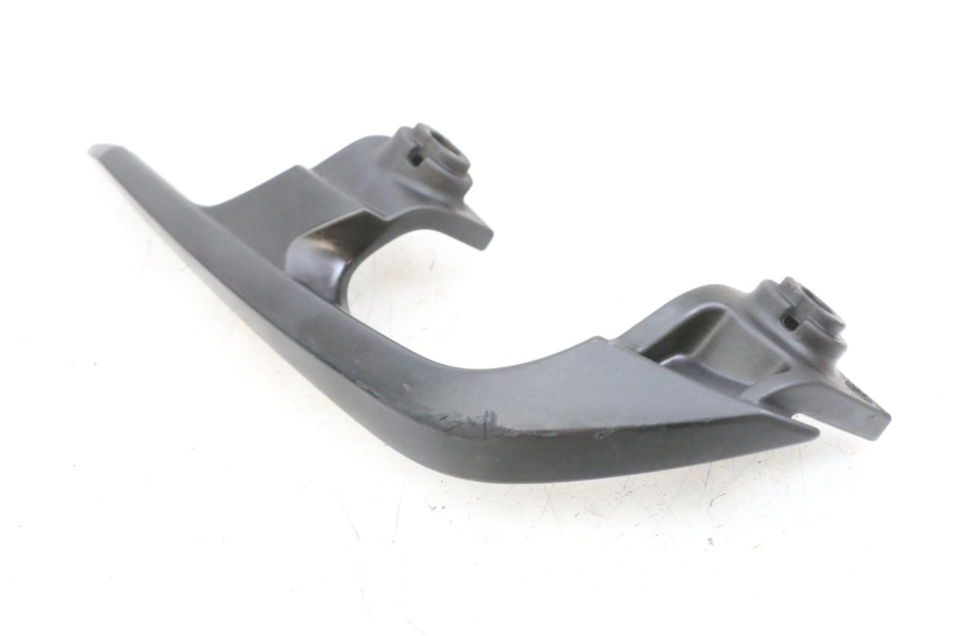 photo de LEFT REAR HANDLEBAR YAMAHA X-MAX XMAX 125 (2010 - 2013) - Technical close-up