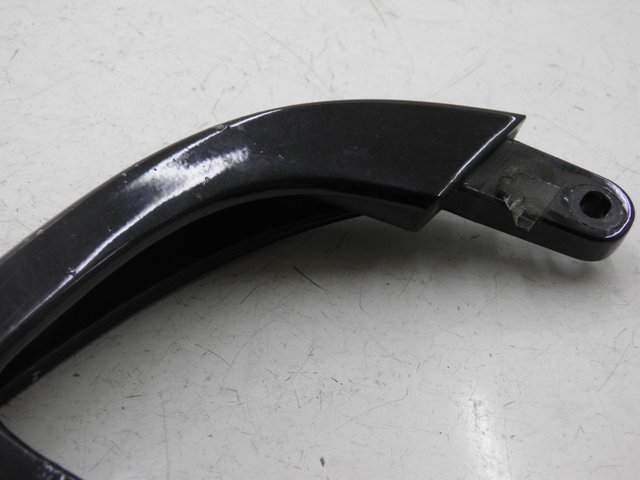 photo de LEFT GRAB RAIL  YAMAHA XMAX X-MAX 125 (2006 - 2009) - Zoom on usage condition