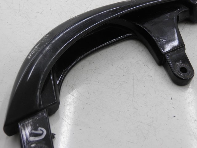 photo de LEFT GRAB RAIL  YAMAHA XMAX X-MAX 125 (2006 - 2009) - Fixing points details