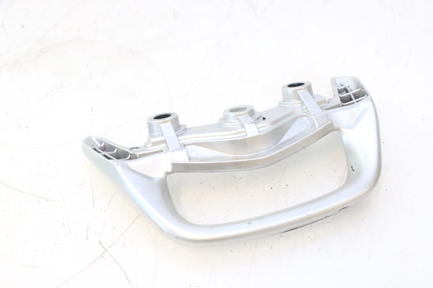 photo de GRAB RAIL  SUZUKI GSR 600 (2005 - 2012) - Component detail
