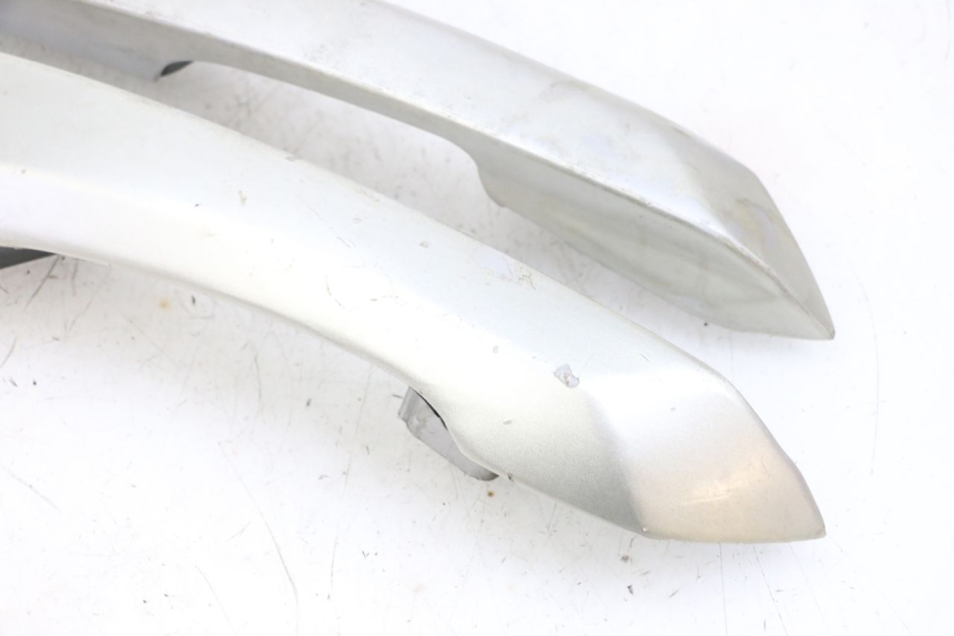 photo de GRAB RAIL JM MOTORS GTS 125 (2015 - 2019) - Additional view of the item