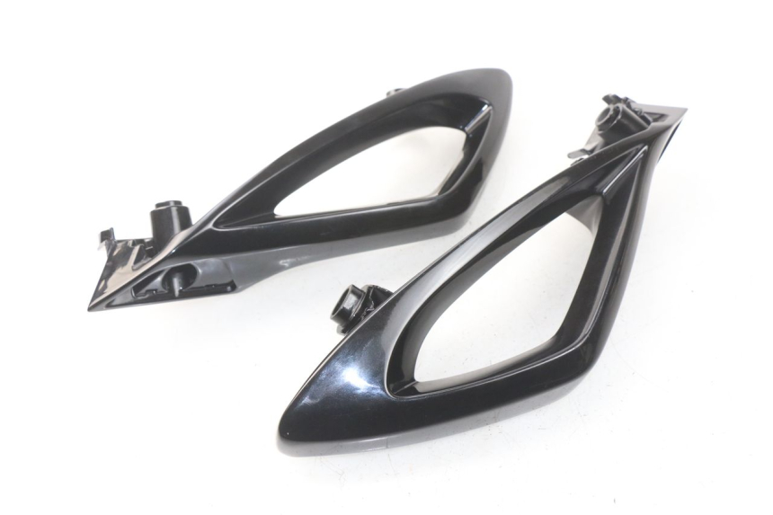 photo de GRAB RAIL  PEUGEOT METROPOLIS 400 (2017 - 2020) - Component detail