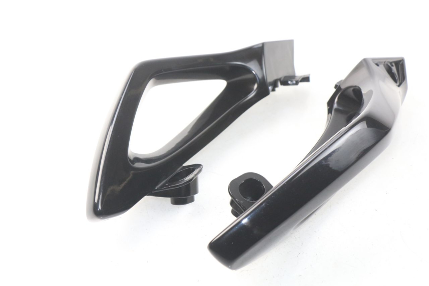 photo de GRAB RAIL  PEUGEOT METROPOLIS 400 (2017 - 2020) - Product overview