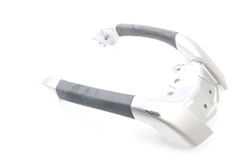 photo de GRAB RAIL  PIAGGIO MP3 LT 300 (2010 - 2016) - Zoom on usage condition