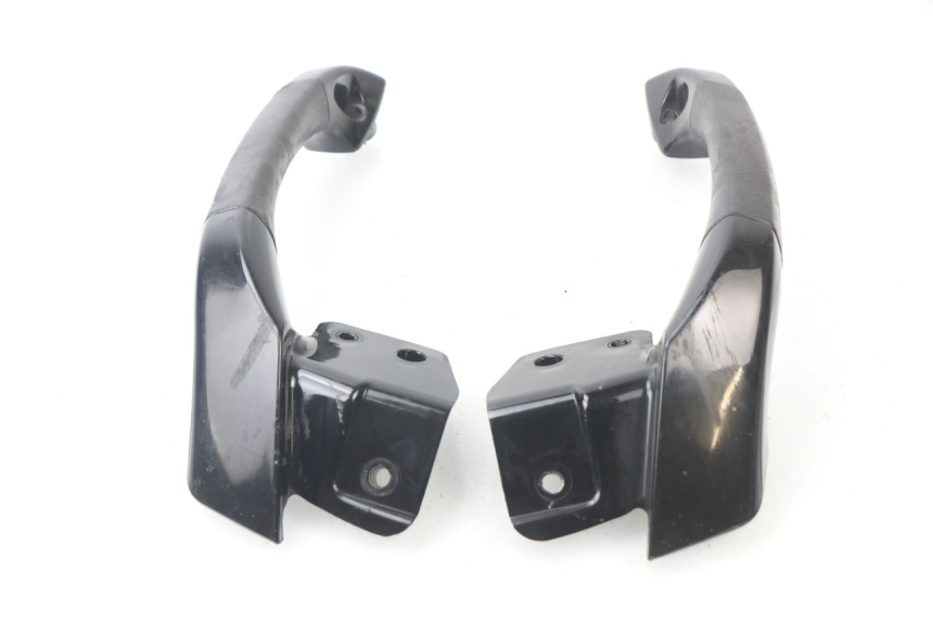 photo de REAR HANDLEBARS PIAGGIO MP3 LT 400 (2007 - 2012) - Markings and original references