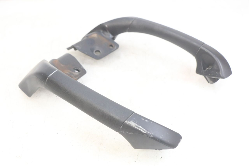 photo de REAR HANDLEBARS PIAGGIO MP3 LT 400 (2007 - 2012) - Technical close-up