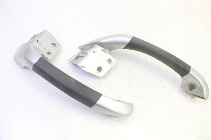 photo de GRAB RAIL PIAGGIO MP3 RL 250 (2006 - 2010) - Component detail