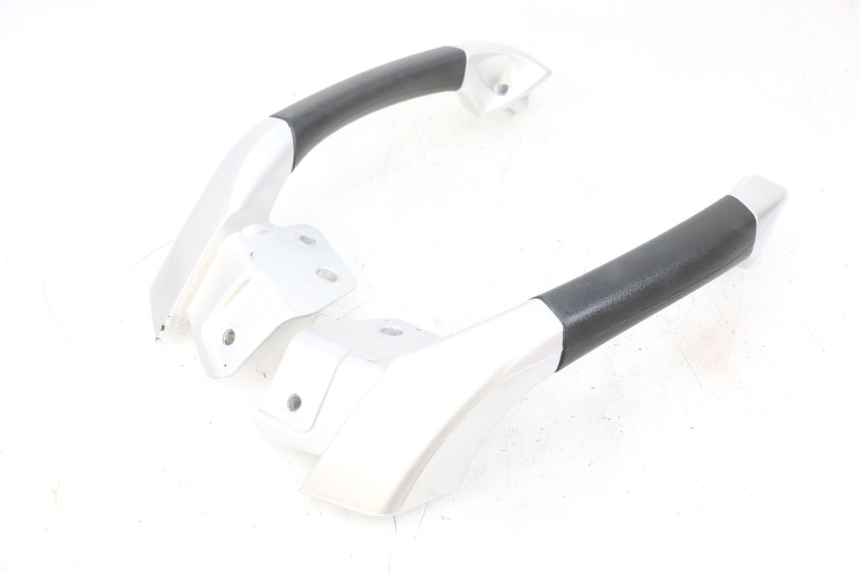 photo de GRAB RAIL PIAGGIO MP3 RL 250 (2006 - 2010) - Checked used part