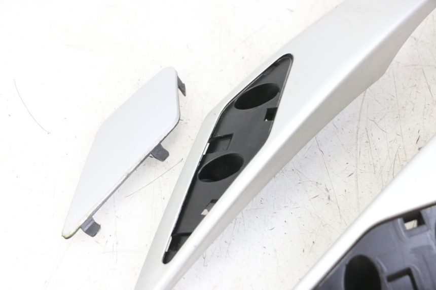 photo de REAR HANDLEBARS PEUGEOT SATELIS 125 (2010 - 2012) - Component zoom