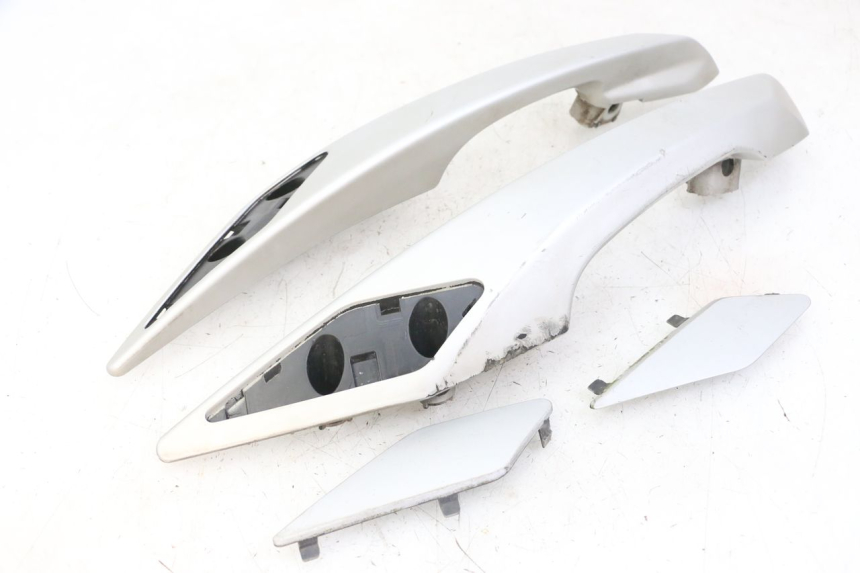 photo de GRAB RAIL PEUGEOT SATELIS 125 (2013 - 2018) - Main view