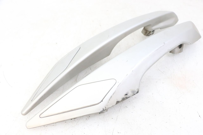 photo de GRAB RAIL PEUGEOT SATELIS 125 (2013 - 2018) - Markings and original references