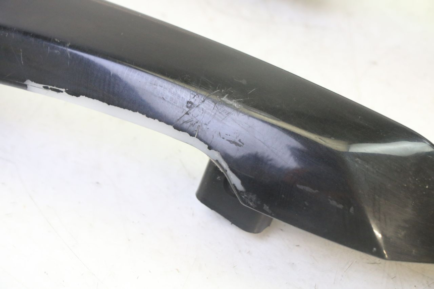 photo de GRAB RAIL PEUGEOT SATELIS 125 (2013 - 2018) - Technical close-up