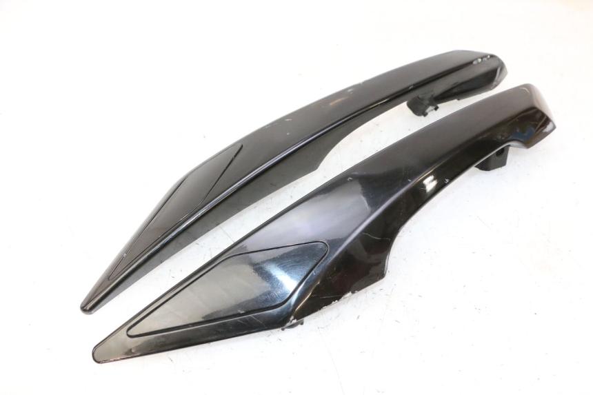 photo de REAR HANDLEBARS PEUGEOT SATELIS 125 (2010 - 2012) - Zoom on usage condition