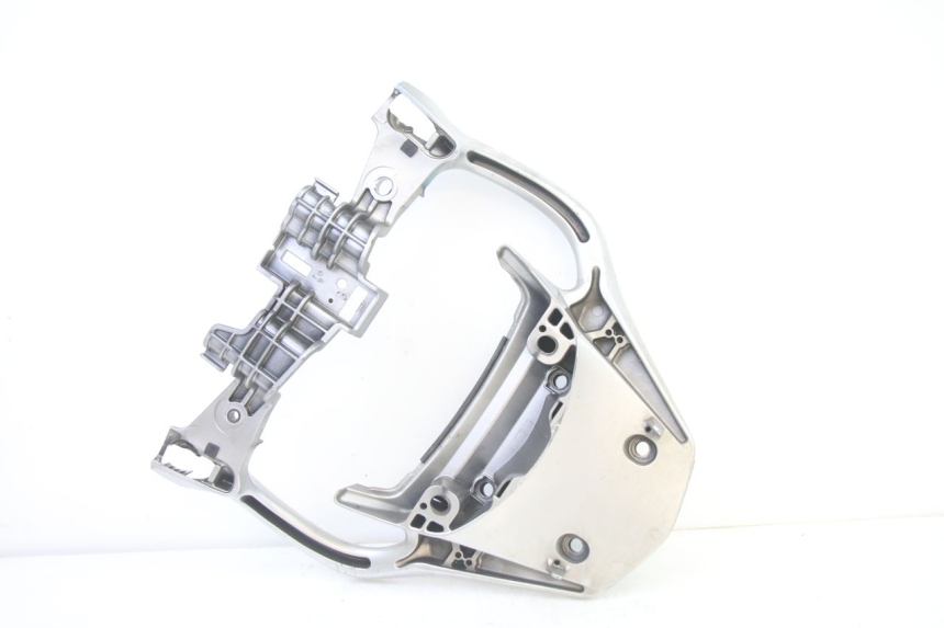 photo de GRAB RAIL HONDA ST PAN EUROPEAN 1300 (2002 - 2013) - Fixing points details