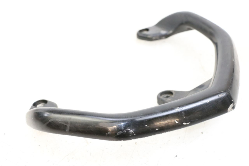 photo de GRAB RAIL  PEUGEOT STREETZONE 2T 50 (2014 - 2019) - Zoom on usage condition