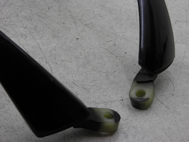 photo de GRAB RAIL  SUZUKI BURGMAN EXECUTIVE 650 (2008 - 2010) - Additional view of the item