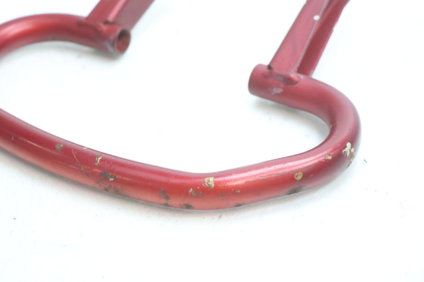 photo de GRAB RAIL PEUGEOT TREKKER 50 (1995 - 2004) - Surface and material condition