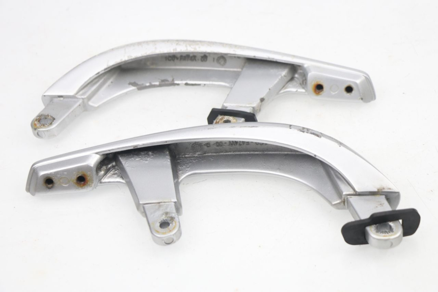 photo de GRAB RAIL  YAMAHA XMAX X-MAX 125 (2006 - 2009) - Component detail