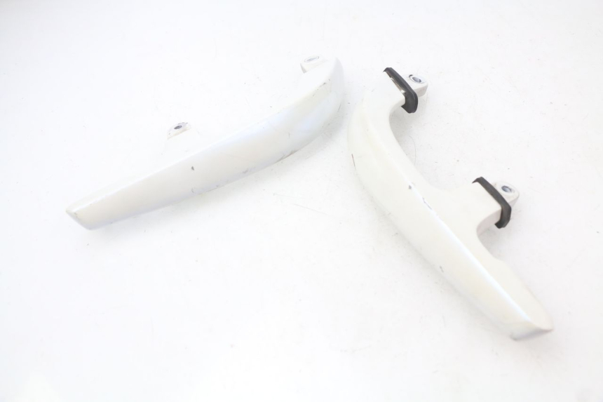 photo de GRAB RAIL  YAMAHA XMAX X-MAX 125 (2006 - 2009) - Component detail