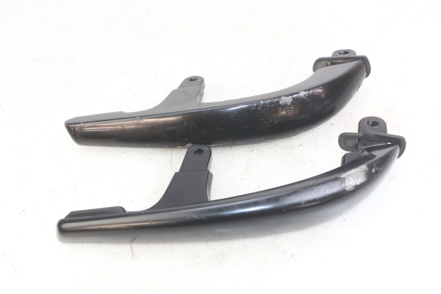 photo de REAR HANDLEBARS YAMAHA X-MAX XMAX 250 (2006 - 2009) - Zoom on usage condition