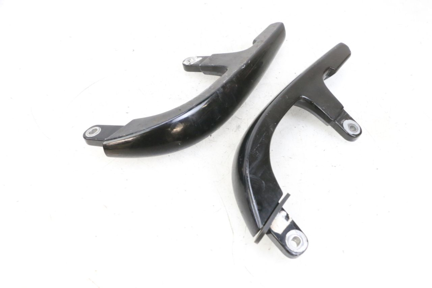 photo de GRAB RAIL  YAMAHA XMAX X-MAX 125 (2006 - 2009) - Zoom on usage condition