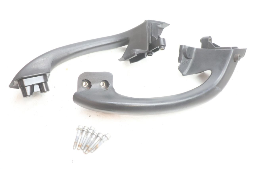 photo de REAR HANDLEBARS PIAGGIO X9 EVOLUTION 125 (2003 - 2007) - Zoom on usage condition