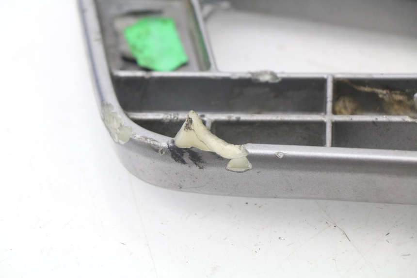 photo de GRAB RAIL  HONDA XLV TRANSALP 650 (2005 - 2007) - Surface and material condition