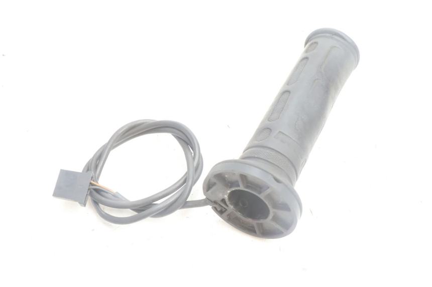 photo de HANDLEBAR GRIP BMW C1 125 (2000 - 2003) - Technical close-up