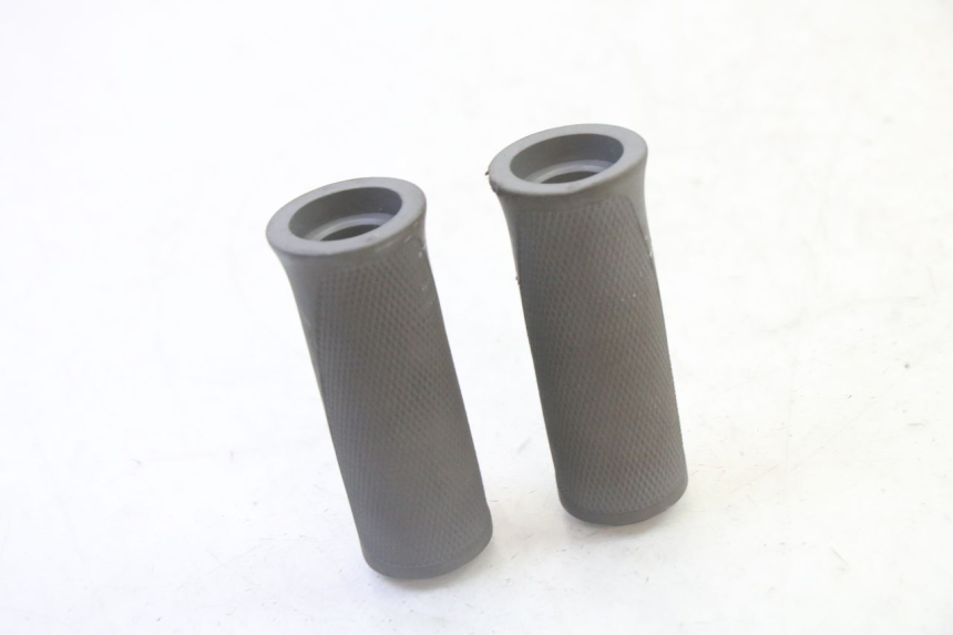 photo de HANDLEBAR GRIP SEGWAY NINEBOT F65I 1 - Alternative perspective