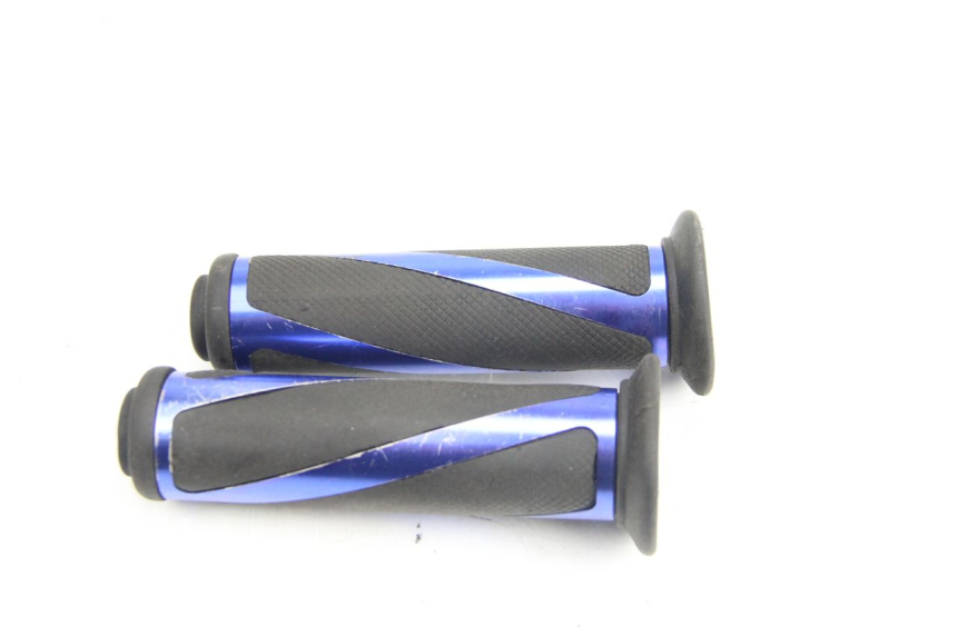 photo de HANDLEBAR GRIP TNT MOTOR ROMA 10' 2T 50 (2011 - 2018) - Main view