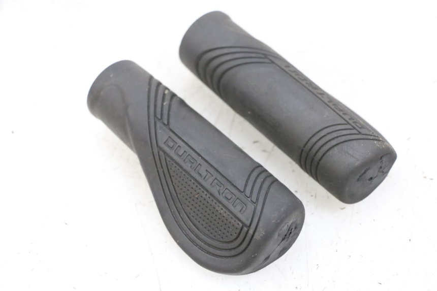 photo de HANDLEBAR GRIP DUALTRON VICTOR LIMITED 1 - Main view