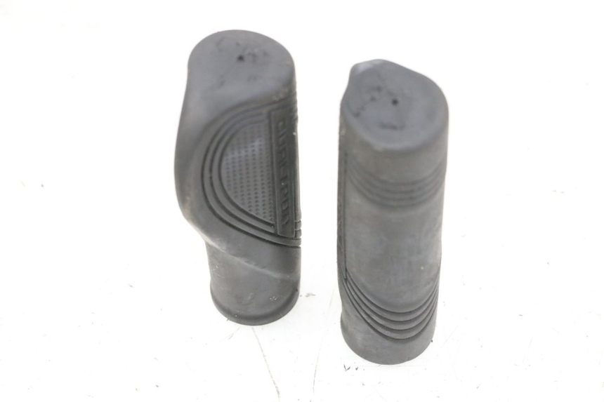photo de HANDLEBAR GRIP DUALTRON VICTOR LIMITED 1 - Alternative perspective