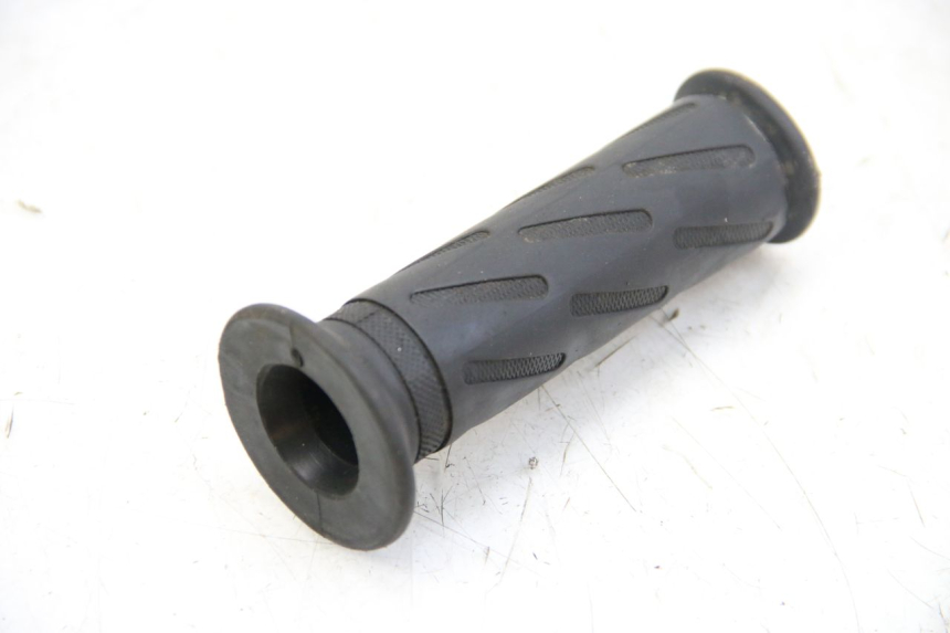 photo de HANDLEBAR GRIP PEUGEOT VIVACITY NEW 2T 50 (2008 - 2017) - Alternative perspective