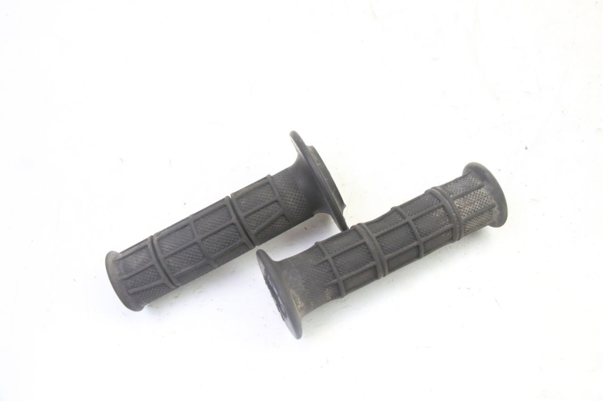 photo de HANDLEBAR GRIP YAMAHA YFM R RAPTOR 250 (2008 - 2014) - Main view