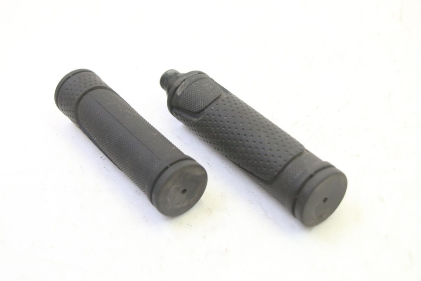 photo de HANDLEBAR GRIP MOOVWAY Z8 1 - Component detail