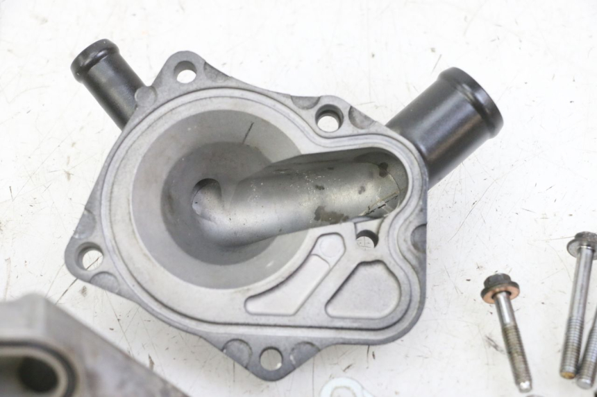 photo de WATER PUMP HONDA CB R 1000 (2018 - 2023) - Surface and material condition