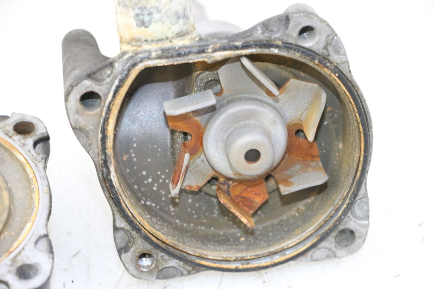 photo de WATER PUMP HONDA CBR RR FIREBLADE 900 (1992 - 1994) - Checked used part