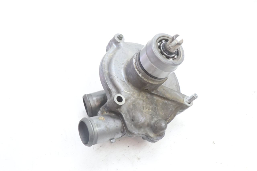 photo de WATER PUMP YAMAHA FJR 1300 (2001 - 2005) - Technical close-up