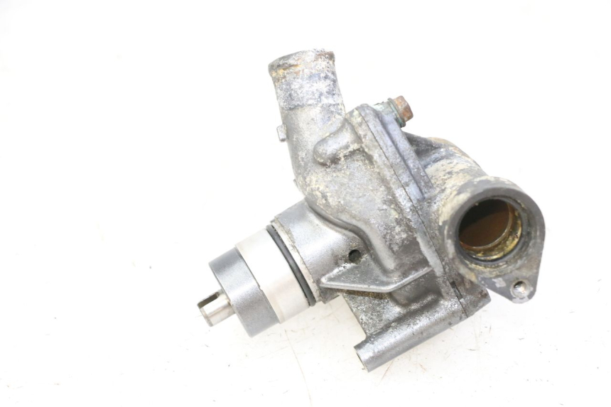 photo de WATER PUMP TRIUMPH SPRINT 900 (1995 - 1998) - Alternative perspective