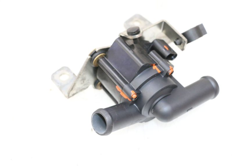 photo de WATER PUMP PIAGGIO VESPA GTS SUPER IE 125 (2009 - 2016) - Zoom on usage condition