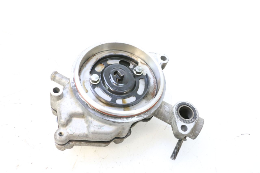 photo de WATER PUMP YAMAHA X-MAX XMAX 125 (2010 - 2013) - Zoom on usage condition