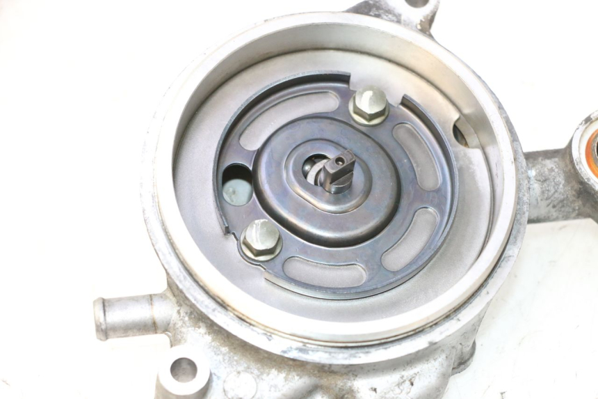photo de WATER PUMP YAMAHA XMAX X-MAX 125 (2006 - 2009) - Fixing points details