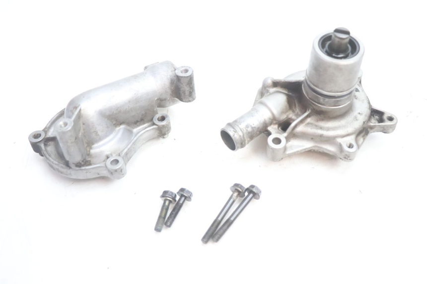 photo de WATER PUMP HONDA XRV AFRICA TWIN 750 (1990 - 1992) - Alternative perspective