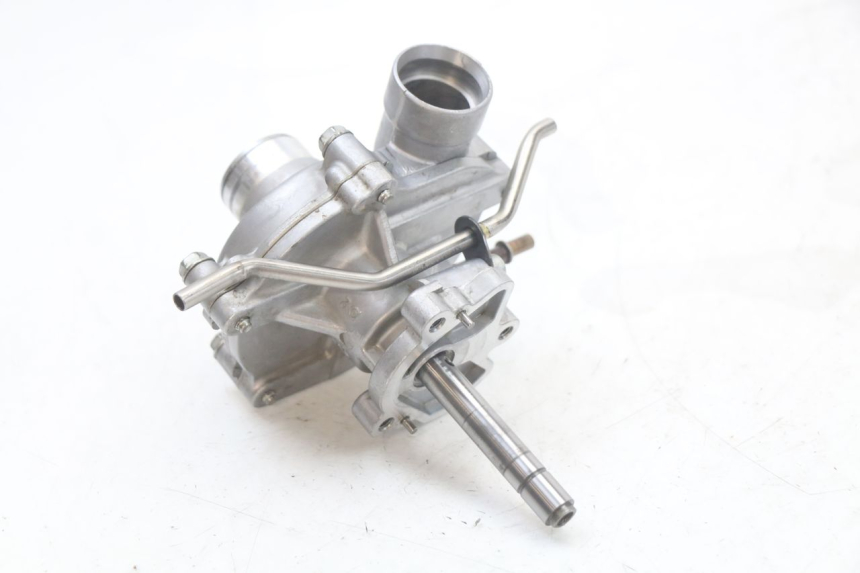 photo de WATER PUMP YAMAHA FZ1 FAZER 1000 (2007 - 2009) - Alternative perspective