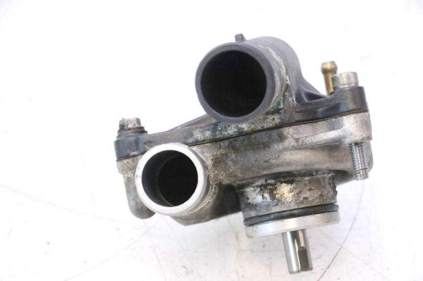 photo de WATER PUMP YAMAHA YZF R6 600 (2008 - 2009) - Fixing points details