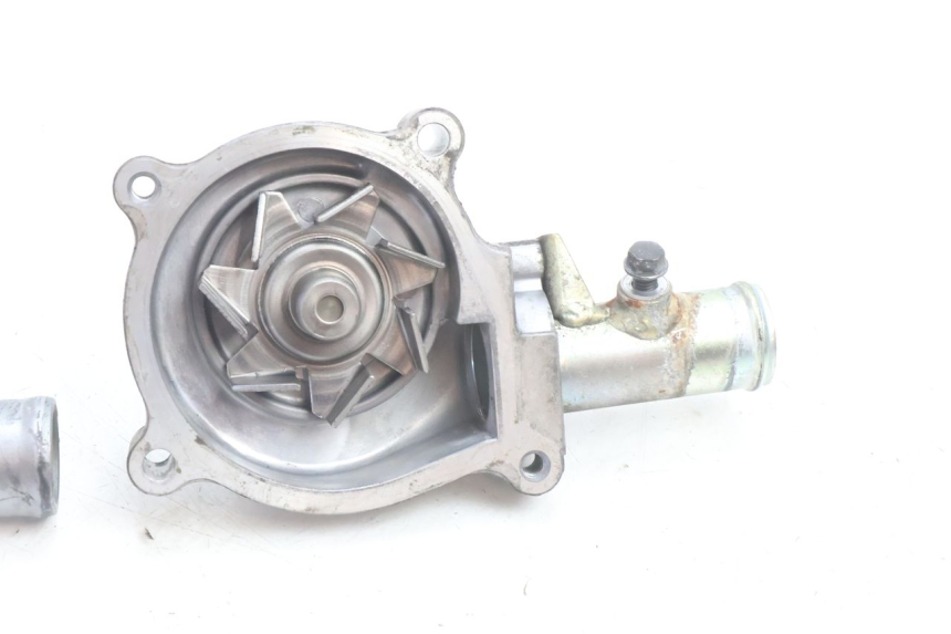photo de WATER PUMP KAWASAKI ZZR 600 (1995 - 2004) - Alternative perspective