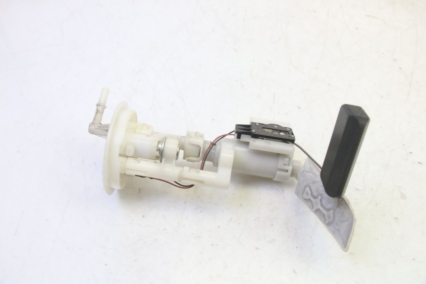 photo de FUEL PUMP SUZUKI BURGMAN 125 (2007 - 2014) - Zoom on usage condition