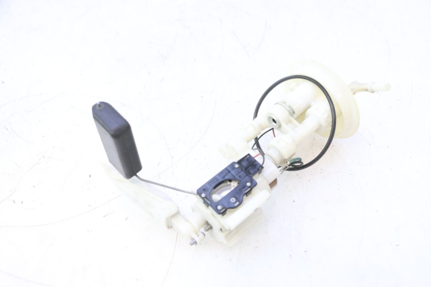 photo de FUEL PUMP SUZUKI BURGMAN 125 (2007 - 2014) - Additional view of the item