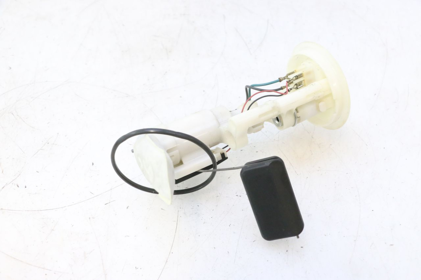 photo de FUEL PUMP SUZUKI BURGMAN 125 (2007 - 2014) - Technical close-up