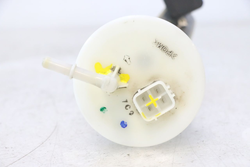 photo de FUEL PUMP SUZUKI BURGMAN 125 (2007 - 2014) - Zoom on usage condition